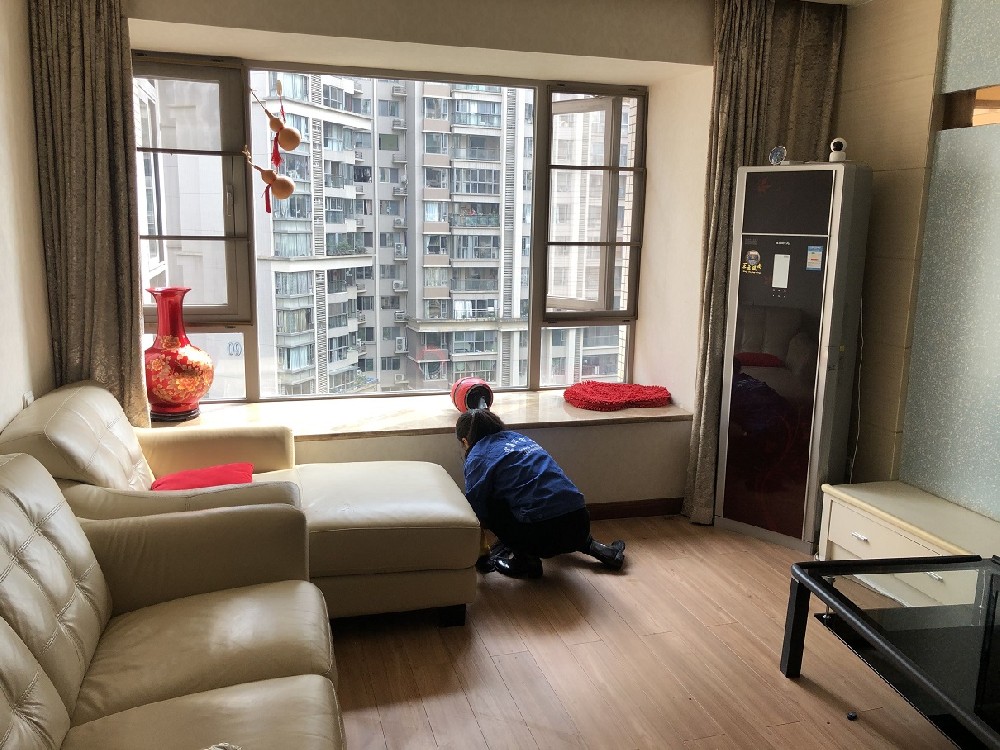 做家政與打工：誰(shuí)更勝一籌？